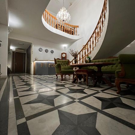 Elross Hotel Jerevan Eksteriør billede
