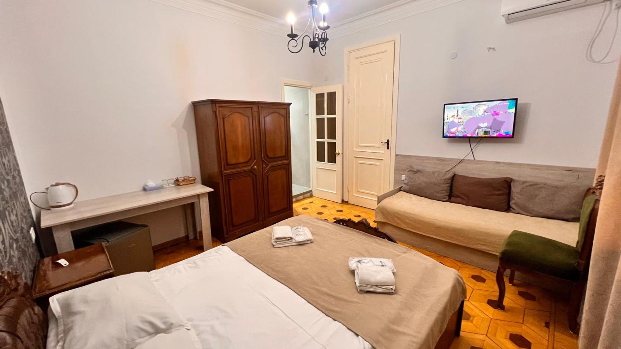Elross Hotel Jerevan Eksteriør billede