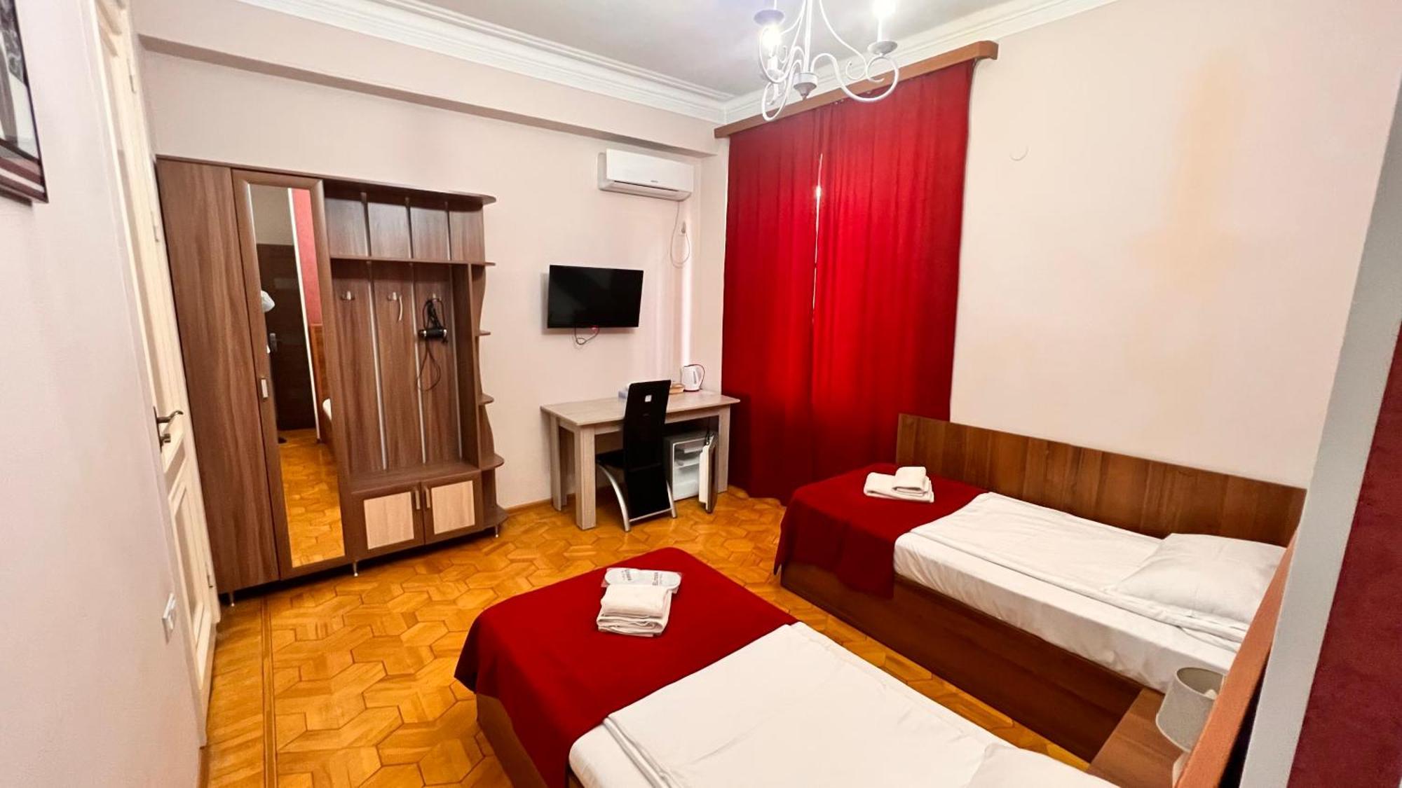 Elross Hotel Jerevan Eksteriør billede