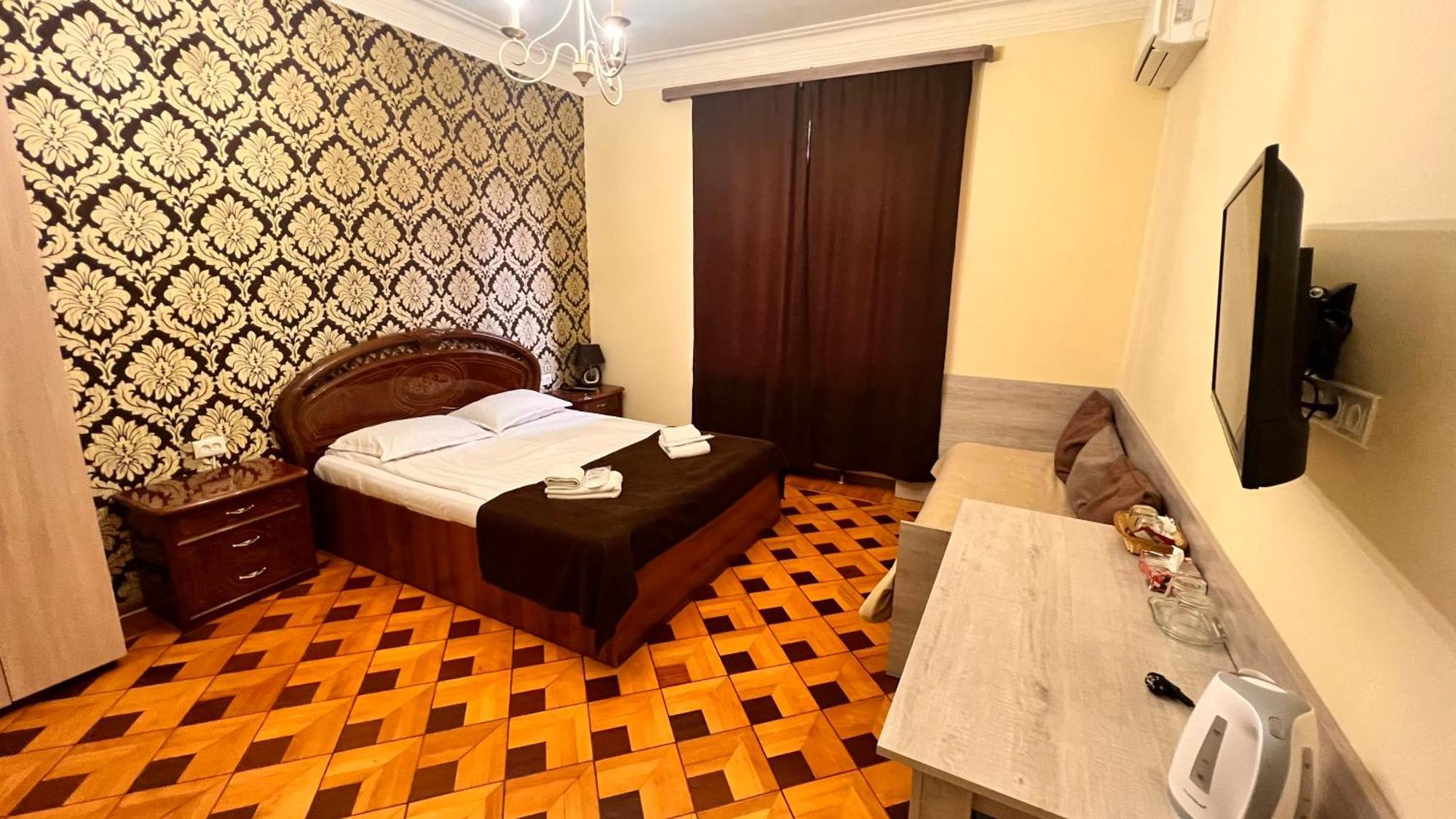 Elross Hotel Jerevan Eksteriør billede