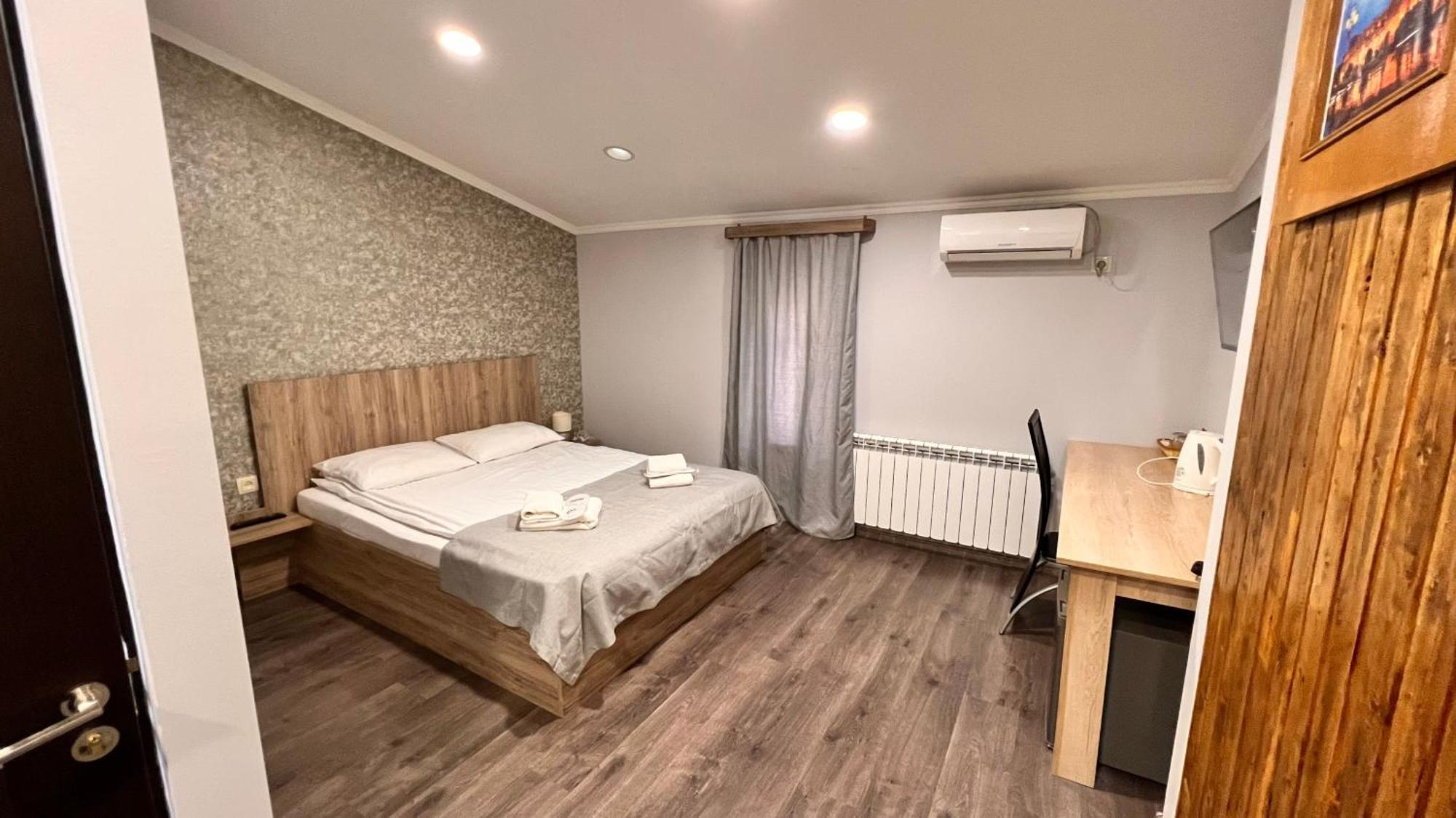 Elross Hotel Jerevan Eksteriør billede